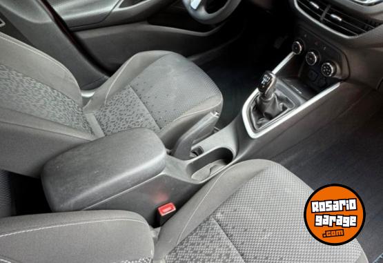 Autos - Chevrolet onix lt 1.2 t manual 2020 Nafta 61000Km - En Venta