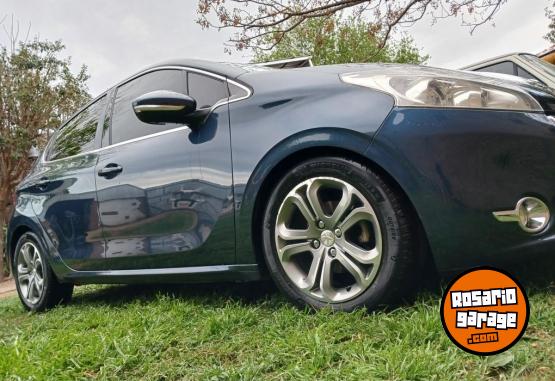 Autos - Peugeot 208 2016 Nafta 129000Km - En Venta