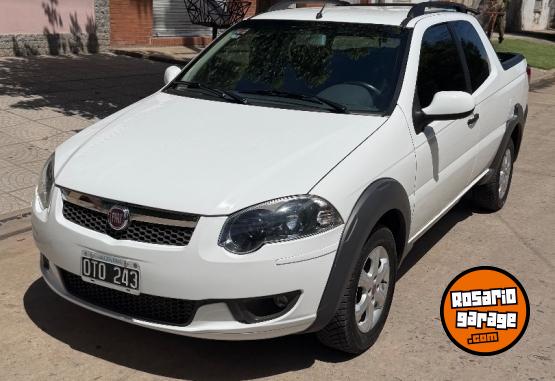Camionetas - Fiat Strada Trekking doble cab 2015 Diesel 166446Km - En Venta