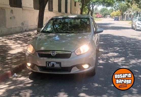Autos - Fiat Grand siena 2012 GNC 220000Km - En Venta