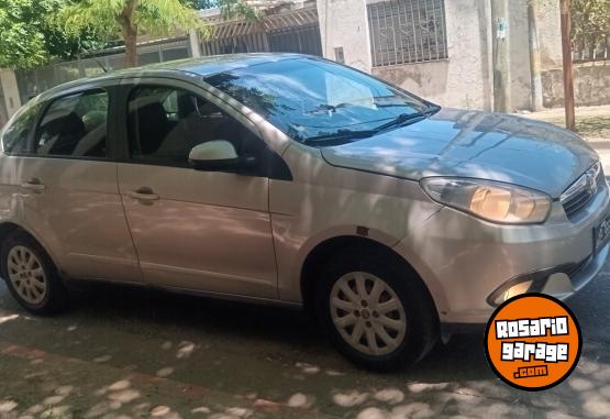 Autos - Fiat Grand siena 2012 GNC 220000Km - En Venta