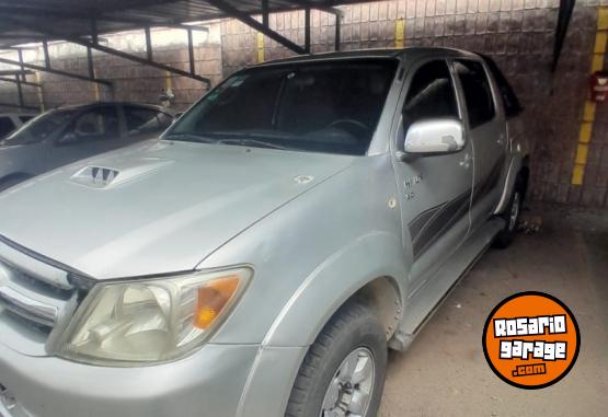 Camionetas - Toyota Hilux 2008 Nafta 240000Km - En Venta