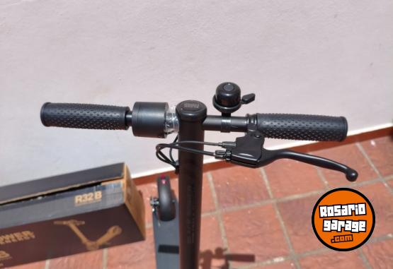 Otros - Monopatín Eléctrico Black Power R32B - En Venta