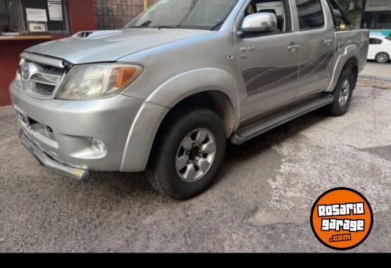 Camionetas - Toyota Hilux 2009 Nafta 200000Km - En Venta
