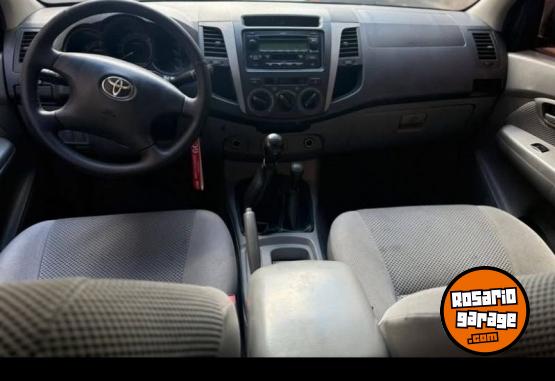 Camionetas - Toyota Hilux 2009 Nafta 200000Km - En Venta