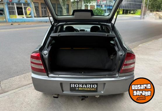 Autos - Chevrolet Astra 2011 GNC 150000Km - En Venta