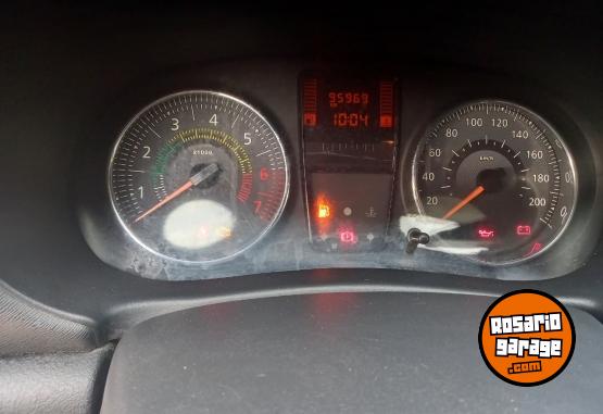 Autos - Renault CLIO 2015 Nafta 95000Km - En Venta