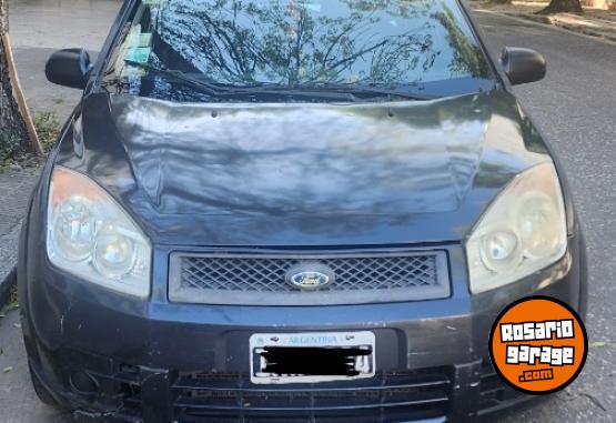 Autos - Ford Fiesta ambiente mp3 plus 2010 Nafta 150000Km - En Venta