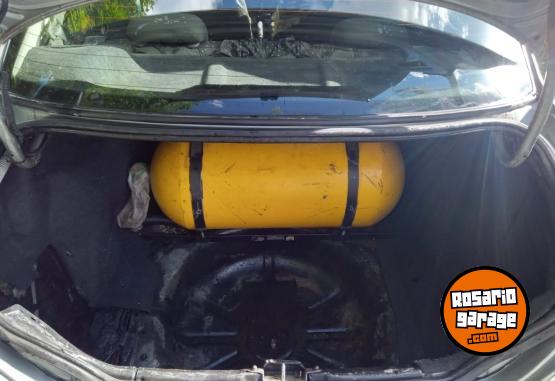 Autos - Fiat Siena 1 4 2009 GNC 200000Km - En Venta