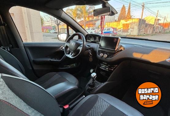 Autos - Peugeot 208 2019 Nafta 47000Km - En Venta