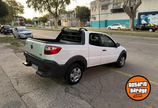 Autos - Fiat Strada doble cabina 2020 Nafta 80000Km - En Venta
