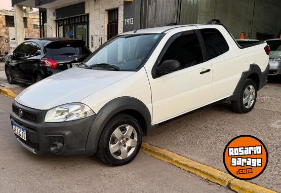 Autos - Fiat Strada doble cabina 2020 Nafta 80000Km - En Venta