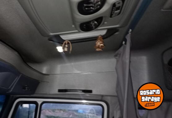 Camiones y Grúas - Vendo o permuto por autos/pickup Mercedes 1938 año 99 - En Venta