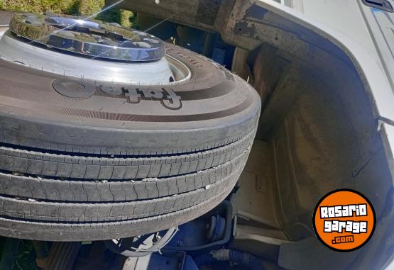 Camiones y Grúas - Vendo o permuto por autos/pickup Mercedes 1938 año 99 - En Venta