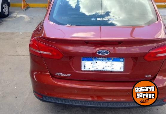 Autos - Ford Focus SE PLUS 2017 Nafta 143000Km - En Venta