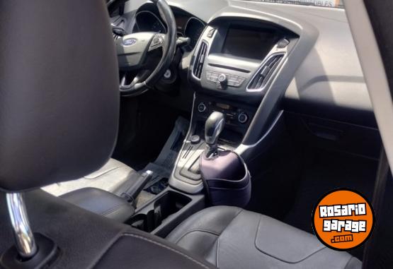 Autos - Ford Focus SE PLUS 2017 Nafta 143000Km - En Venta