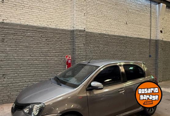 Autos - Toyota Etios xls 1.5 2019 Nafta 124000Km - En Venta