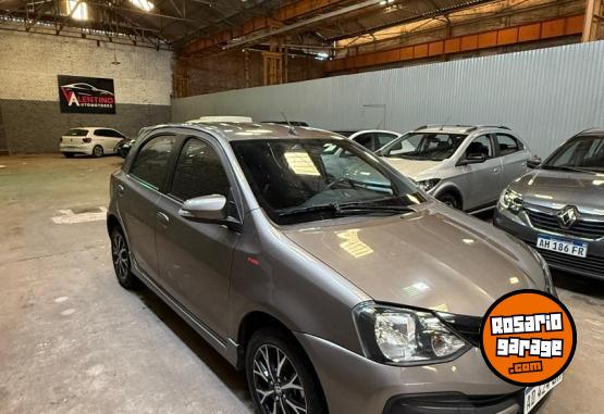 Autos - Toyota Etios xls 1.5 2019 Nafta 124000Km - En Venta
