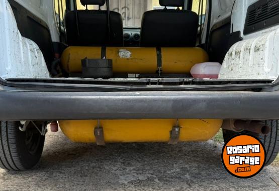 Utilitarios - Renault Kangoo 1,6 furg�n 2017 2017 Nafta 340000Km - En Venta