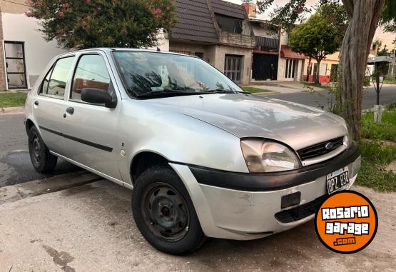 Autos - Ford Fiesta 2001 Nafta 200000Km - En Venta