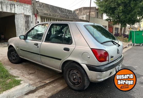 Autos - Ford Fiesta 2001 Nafta 200000Km - En Venta