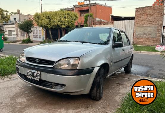 Autos - Ford Fiesta 2001 Nafta 200000Km - En Venta
