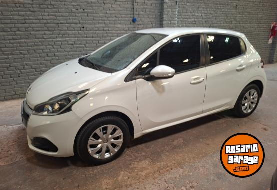 Autos - Peugeot 208 Active 1.5 2016 Nafta 146000Km - En Venta