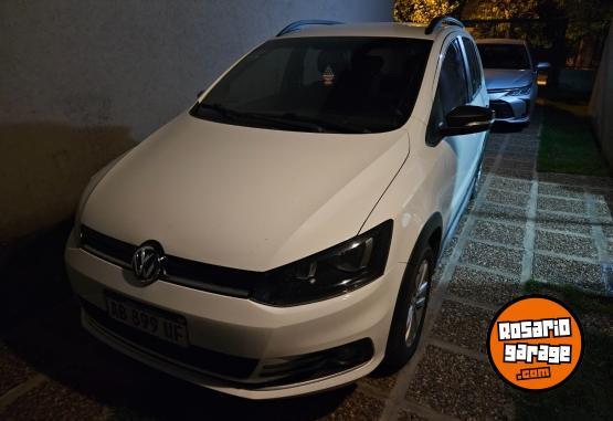 Autos - Volkswagen Suran Track 2017 GNC 130000Km - En Venta