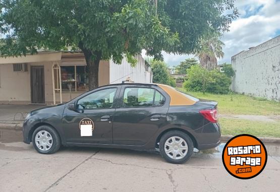 Autos - Renault Logan 2015 GNC 300000Km - En Venta