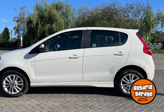 Autos - Fiat PALIO 1.6 ESSENCE 2015 GNC 102000Km - En Venta