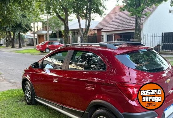 Autos - Chevrolet Onix Active 2017 Nafta 83500Km - En Venta