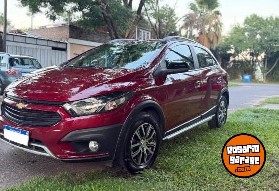 Autos - Chevrolet Onix Active 2017 Nafta 83500Km - En Venta