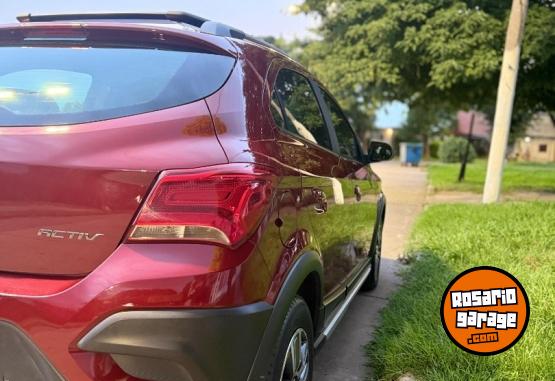 Autos - Chevrolet Onix Active 2017 Nafta 83500Km - En Venta