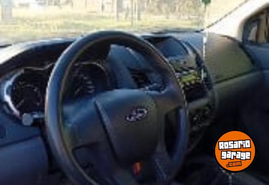 Autos - Ford RANGER 2013 Nafta 93500Km - En Venta