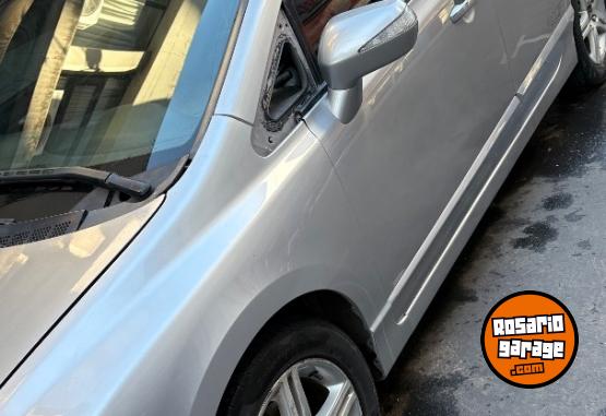Autos - Volkswagen civic 2009 Nafta 187000Km - En Venta