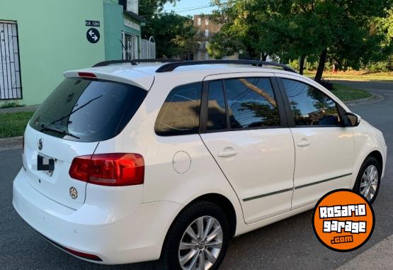 Autos - Volkswagen SURAN 2011 Nafta 1111Km - En Venta