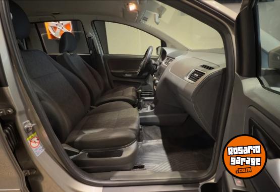 Autos - Volkswagen SURAN TRENDLINE 2013 Nafta 131000Km - En Venta