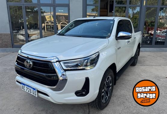 Camionetas - Toyota Hilux SRX 2021 Diesel 90000Km - En Venta
