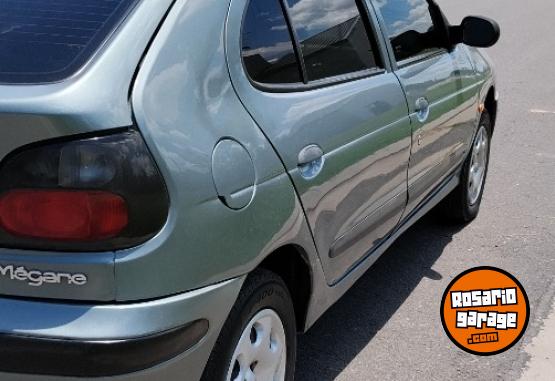 Autos - Renault Megane 1998 Nafta 250000Km - En Venta