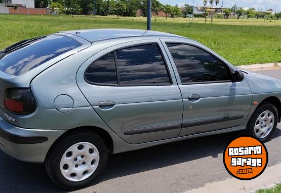 Autos - Renault Megane 1998 Nafta 250000Km - En Venta