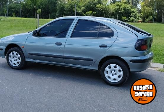 Autos - Renault Megane 1998 Nafta 250000Km - En Venta