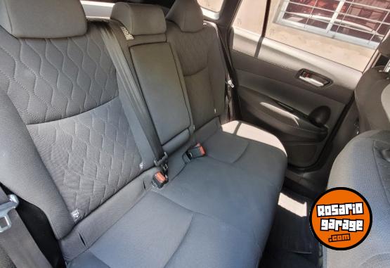 Autos - Toyota Corolla Cross xei 1.8 Híb 2024 Electrico / Hibrido 19000Km - En Venta