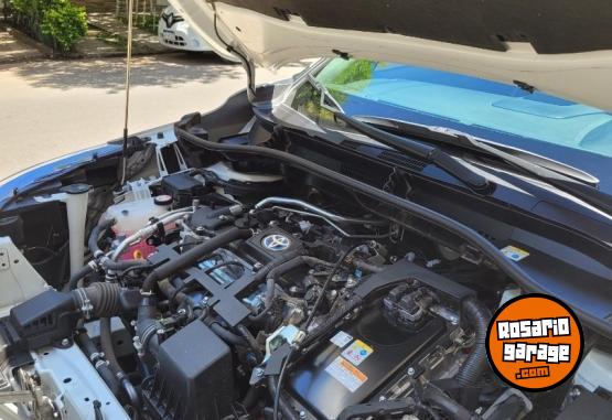 Autos - Toyota Corolla Cross xei 1.8 Híb 2024 Electrico / Hibrido 19000Km - En Venta