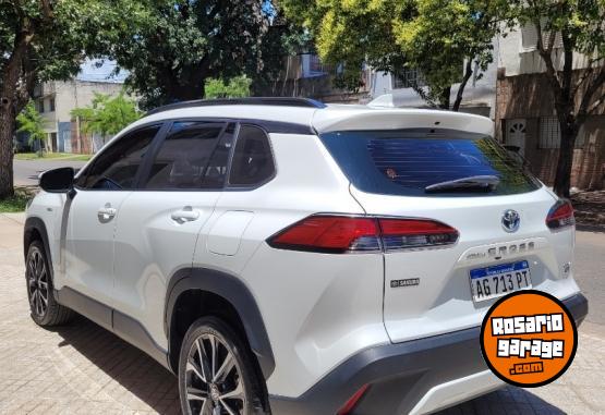 Autos - Toyota Corolla Cross xei 1.8 Híb 2024 Electrico / Hibrido 19000Km - En Venta
