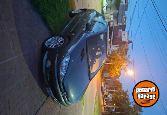 Autos - Peugeot 206 2008 Nafta 98000Km - En Venta