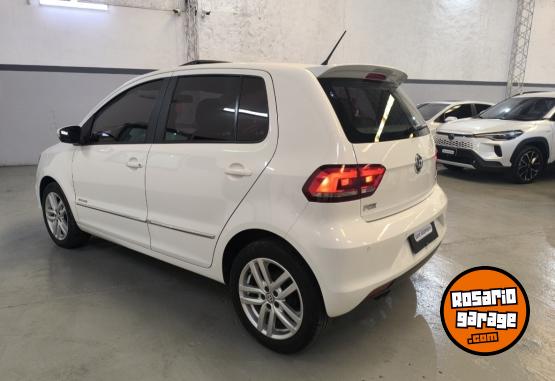 Autos - Volkswagen FOX HIGHLINE FULL TECHO 2015 Nafta 70000Km - En Venta