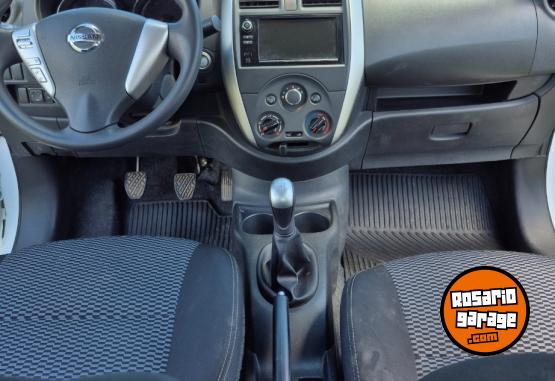Autos - Nissan Versa 2019 Nafta 82700Km - En Venta