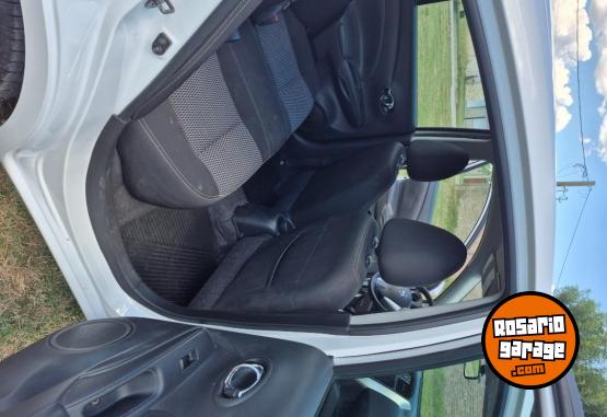Autos - Nissan Versa 2019 Nafta 82700Km - En Venta