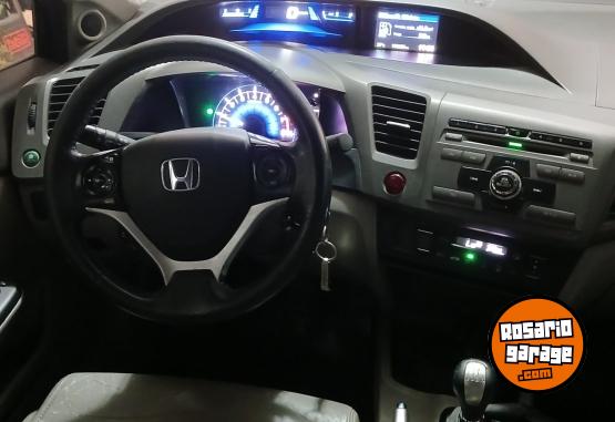 Autos - Honda Civic EXS 2013 Nafta 192000Km - En Venta