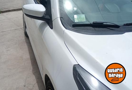 Autos - Ford Ka 2017 GNC 170000Km - En Venta